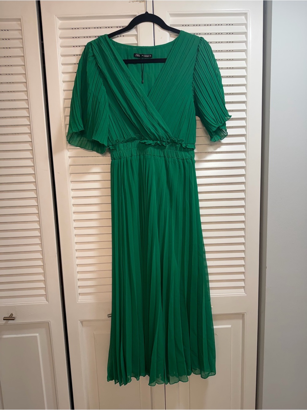 Zara Emerald Green Pleated Midi Dress